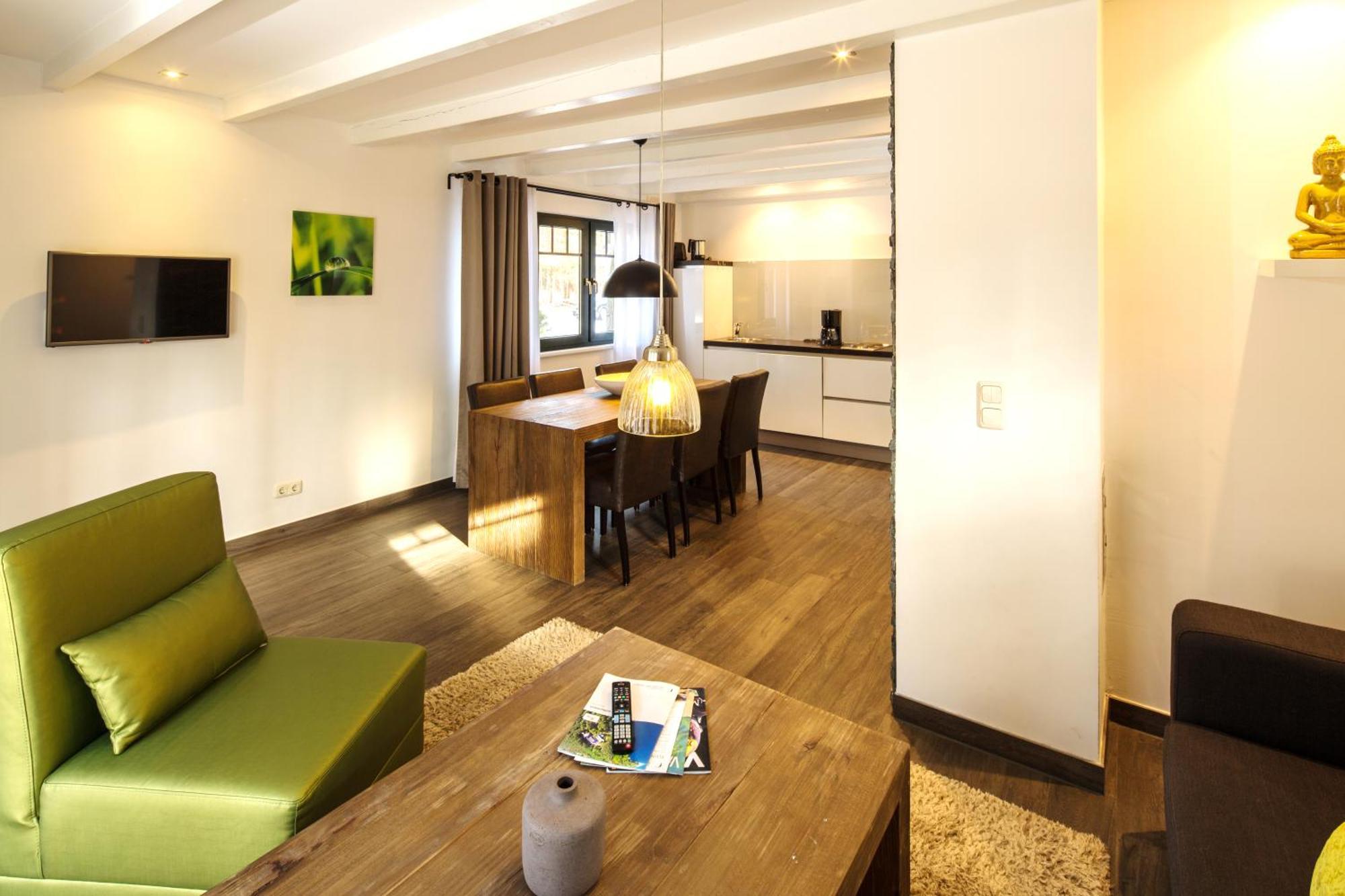 Van Der Valk Naturresort Drewitz Nossentiner Huette Екстер'єр фото