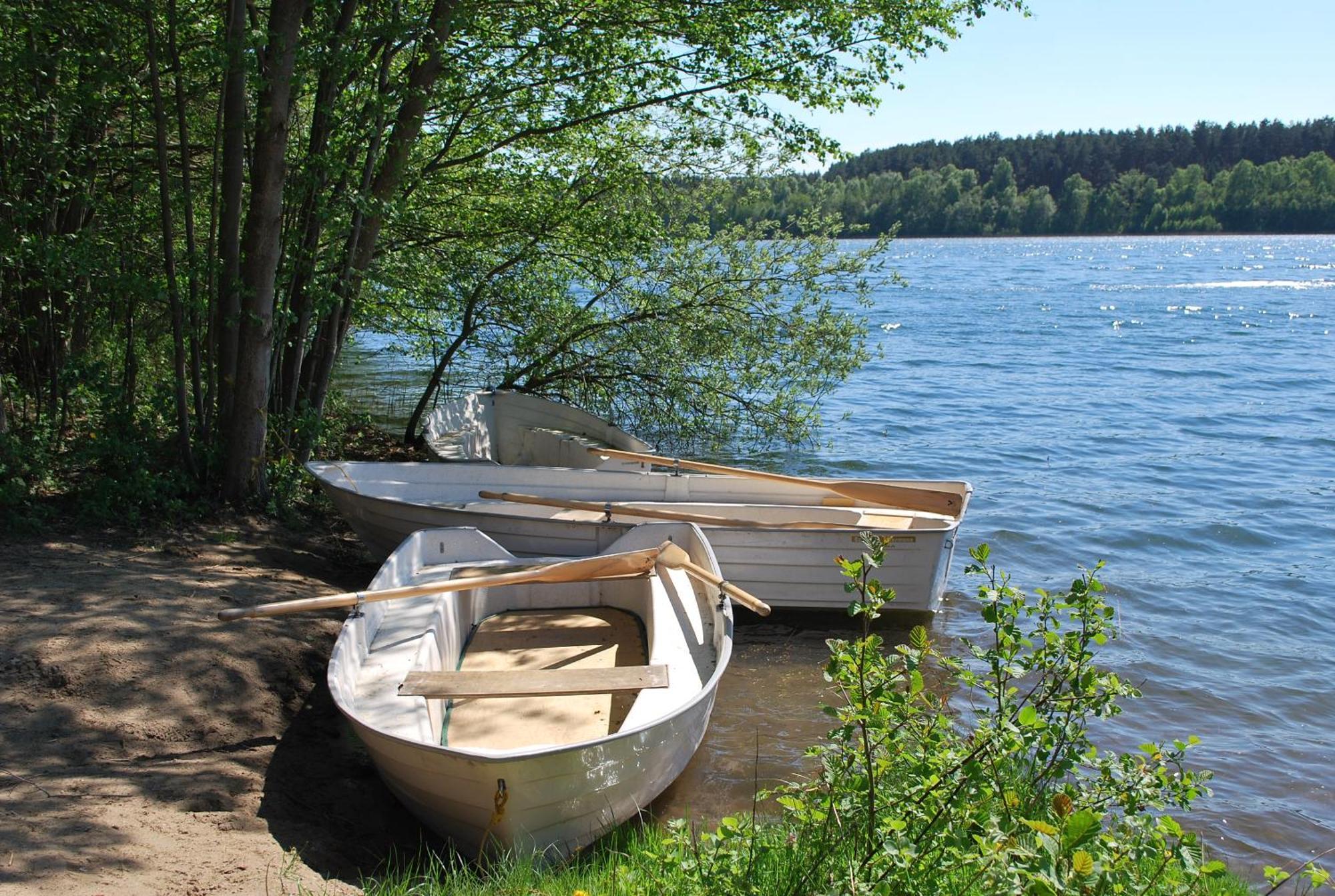Van Der Valk Naturresort Drewitz Nossentiner Huette Екстер'єр фото