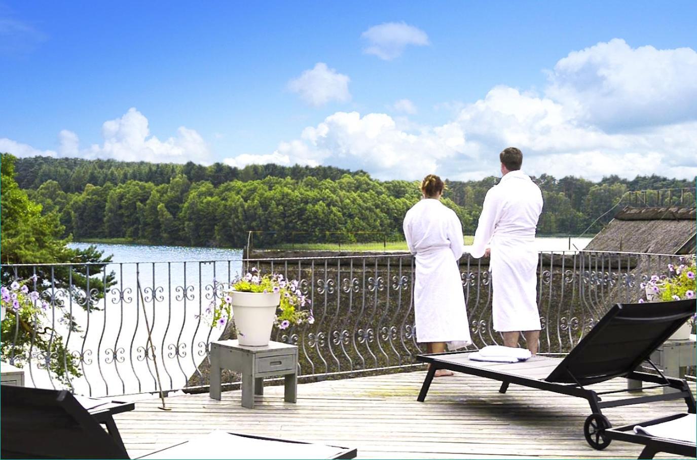 Van Der Valk Naturresort Drewitz Nossentiner Huette Екстер'єр фото