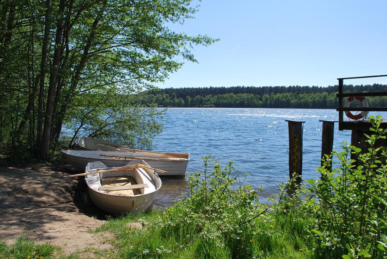 Van Der Valk Naturresort Drewitz Nossentiner Huette Екстер'єр фото
