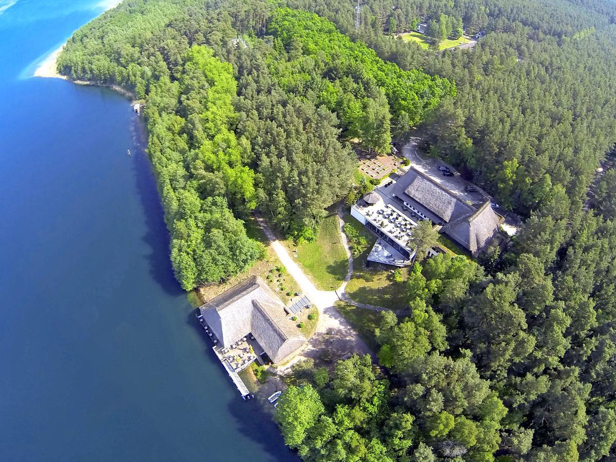 Van Der Valk Naturresort Drewitz Nossentiner Huette Екстер'єр фото